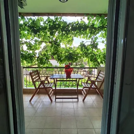 Dionysos Apartment *