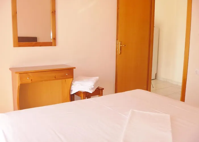 狄俄尼索斯酒店 公寓 艾斯普罗瓦塔